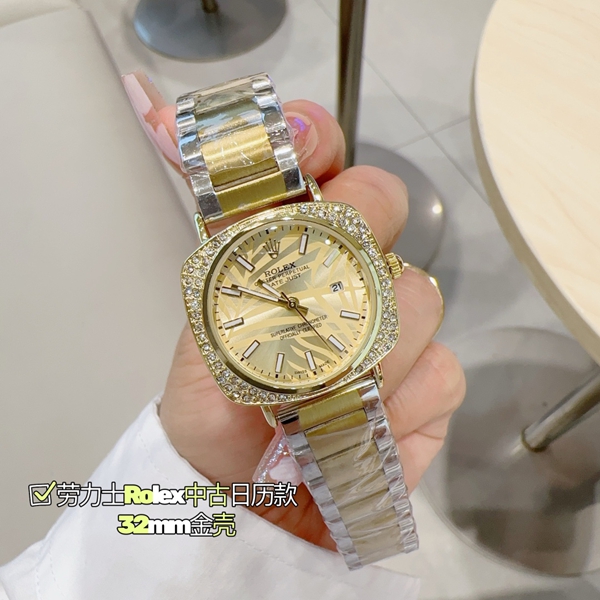 ブランド時計背面デザイン